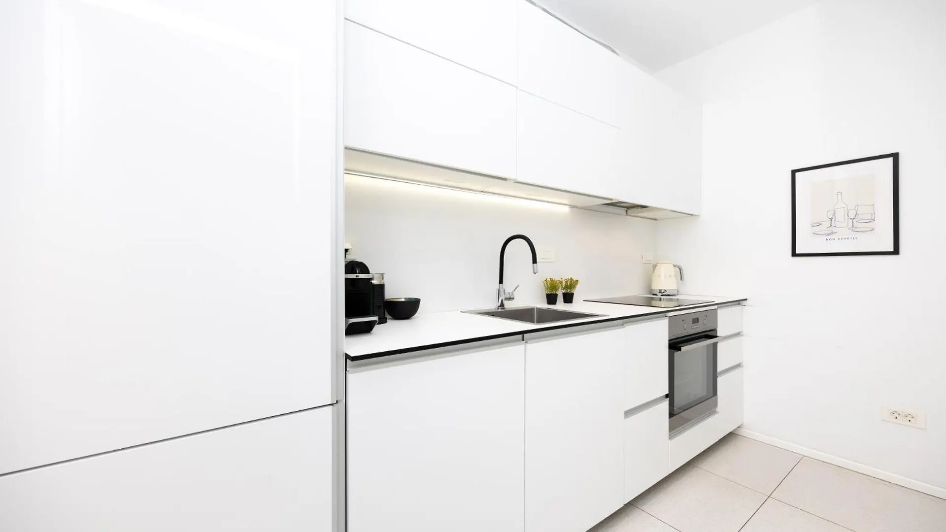 Apartment Apinelo Split 0*,  Croatia