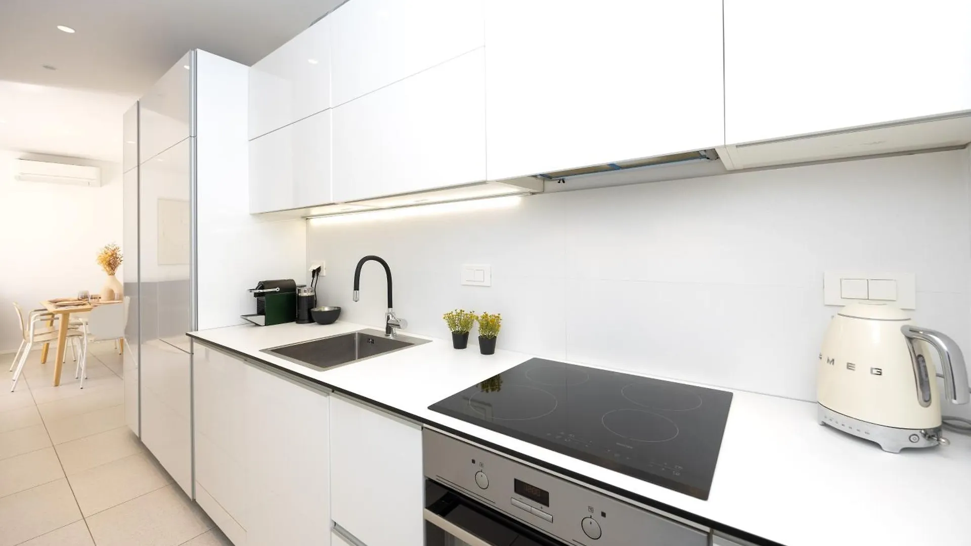 Apartment Apinelo Split