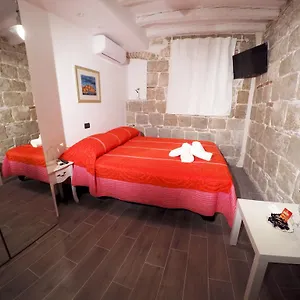 Plaza Stone Split